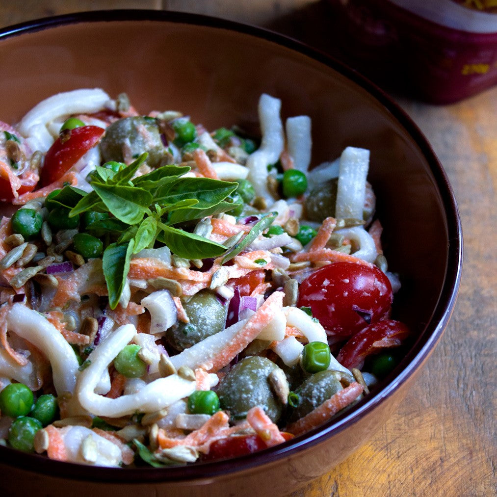 Salada Refrescante de Penne Konjac com Maionese de Castanha de Caju: Uma Opção Leve e Saborosa!